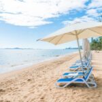 how to select the best beach chair and umbrella combo
